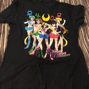 Ladies sailor moon tee large